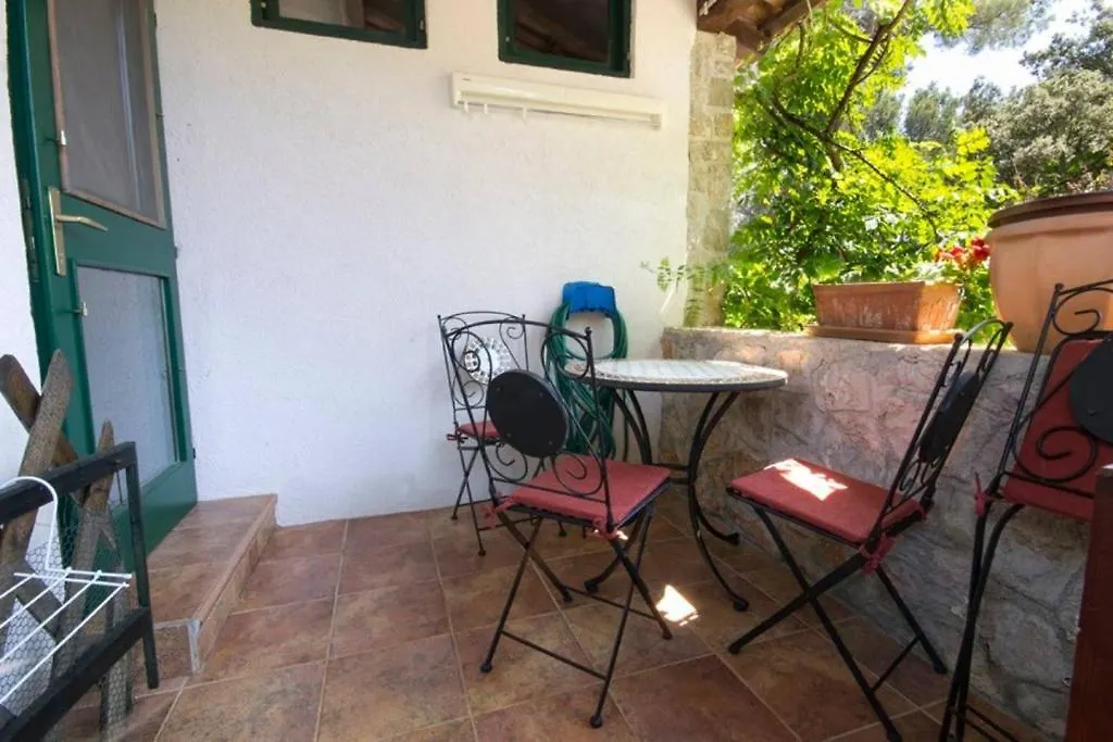 Studio Apartment In Mali Losinj With Terrace, Air Conditioning, Wifi, Washing Machine 4913-2