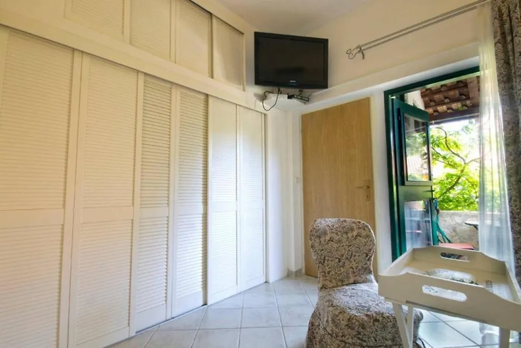 Studio Apartment In Mali Losinj With Terrace, Air Conditioning, Wifi, Washing Machine 4913-2