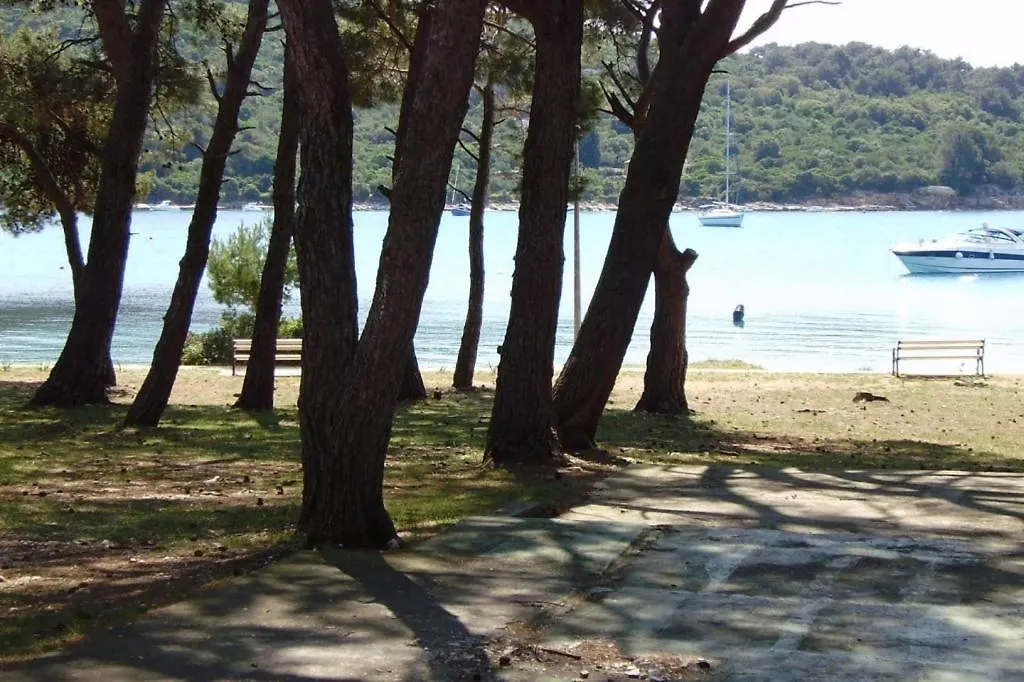 Studio Apartment In Mali Losinj With Terrace, Air Conditioning, Wifi, Washing Machine 4913-2 Croatia