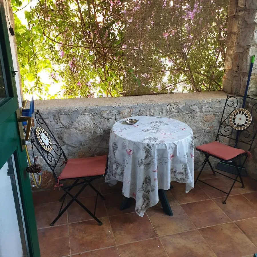 Studio Apartment In Mali Losinj With Terrace, Air Conditioning, Wifi, Washing Machine 4913-2 Croatia