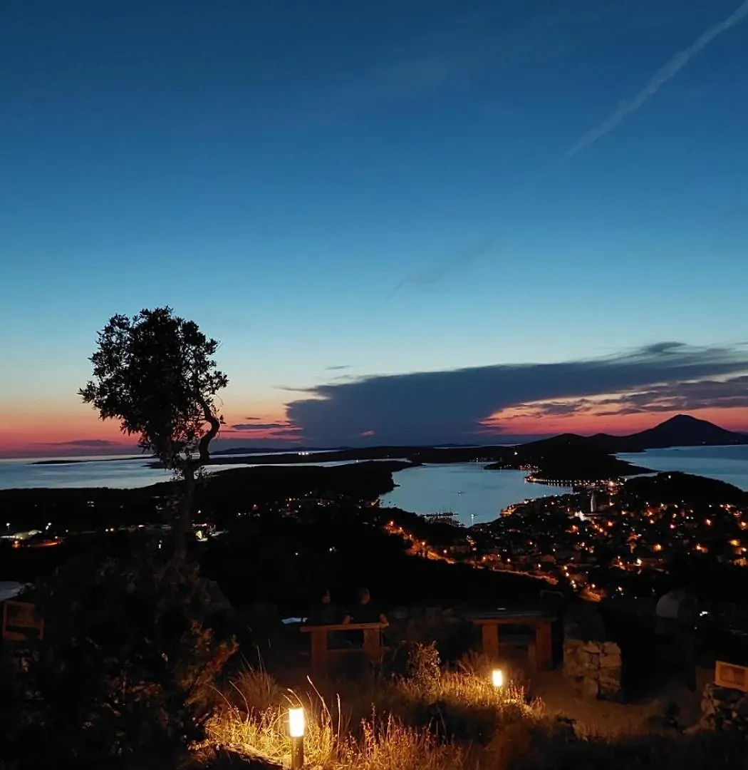 Studio Apartment In Mali Losinj With Terrace, Air Conditioning, Wifi, Washing Machine 4913-2 Croatia